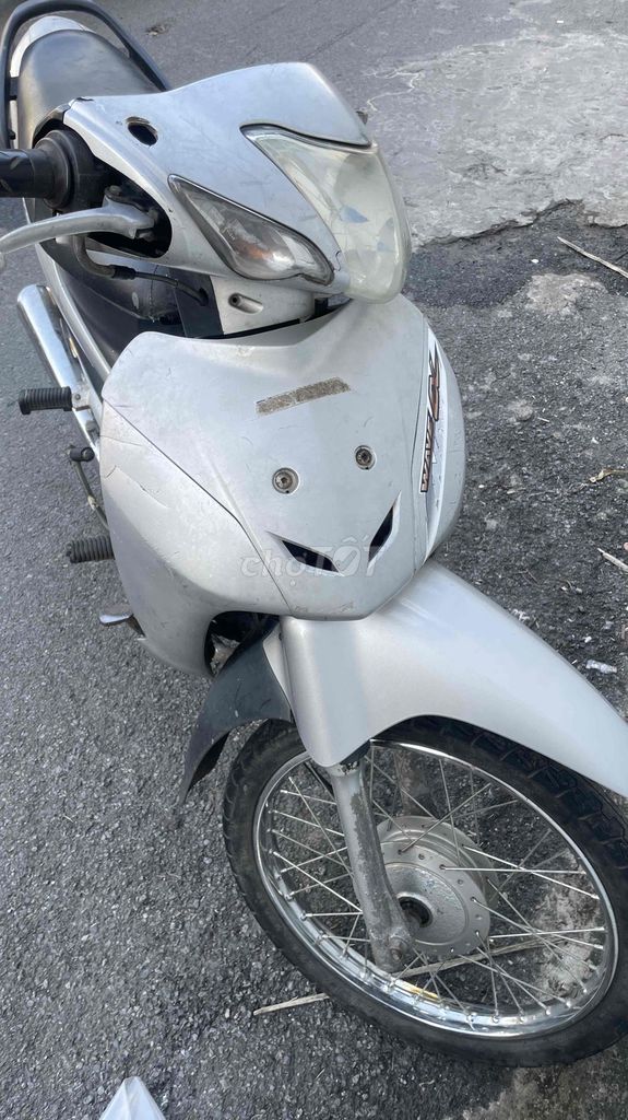 Honda Wave A100 серебристый, номер 30