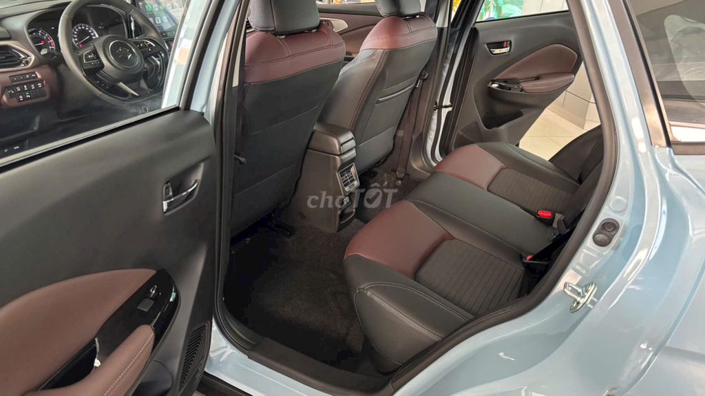 Suzuki fronx 2025 đủ màu giao ngay ưu đãi chốt sớm. Mua bán Ô tô tại Quận Gò Vấp Tp Hồ Chí Minh được đăng bởi SUZUKI VIỆT LONG  hình 11