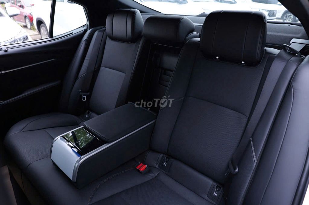 Camry 2.5HEV MID - HỖ TRỢ ĐẾN 100% THUẾ TRƯỚC BẠ. Mua bán Ô tô tại Quận 12 Tp Hồ Chí Minh được đăng bởi Hiếu Toyota Quận 12 hình 6