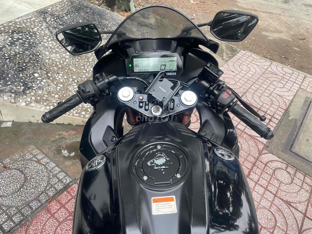 Yamaha R15V3 biển số 60 chính chủ. Mua bán Xe máy tại Huyện Bình Chánh Tp Hồ Chí Minh được đăng bởi Phong Vũ hình 6