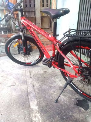 Xe đạp FORNIX màu đỏ đen