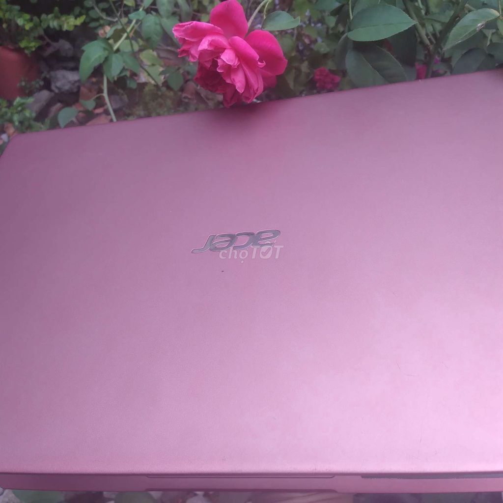 Laptop siêu mỏng màu hồng i5 gen 10 8g ssd 512 đep. Mua bán Laptop tại Quận Tân Bình Tp Hồ Chí Minh được đăng bởi Thanh Bình hình 1
