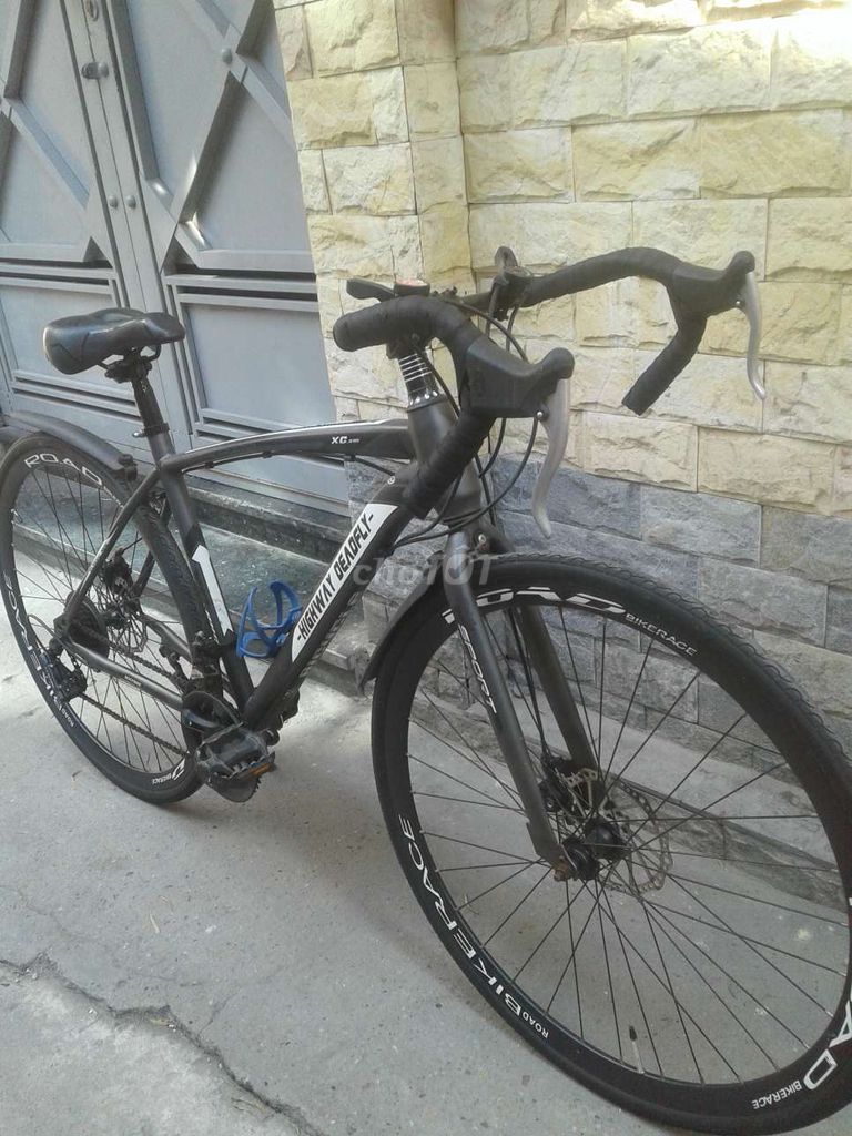 Địa hình to. Xe đua  27in 1968k.taiwan. Mua bán Xe đạp tại Quận Hai Bà Trưng Hà Nội được đăng bởi nguyen khanh ngoc hình 1