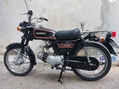 Honda CD50 Đen Cổ điển. Mua bán Xe máy tại Thành phố Thủ Đức Tp Hồ Chí Minh được đăng bởi Phú Lợi