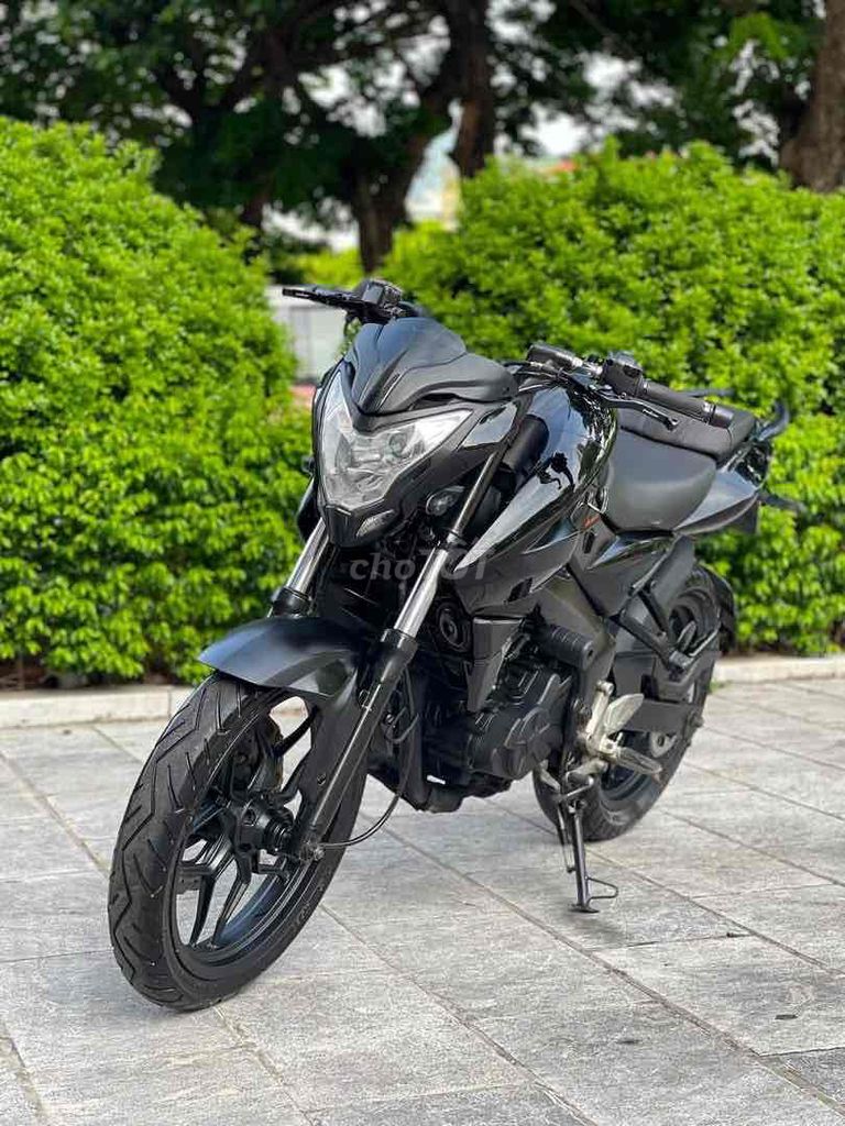 Kawasaki Pulsar 200cc 2017 Черный