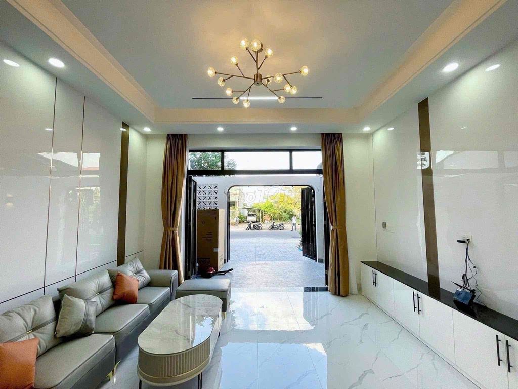 Cần Bán Gấp Căn Nhà Mặt Tiền Ngay Chợ Bình Điền. Mua bán nhà ở tại Huyện Bình Chánh Tp Hồ Chí Minh được đăng bởi  Thuý Loan  hình 2