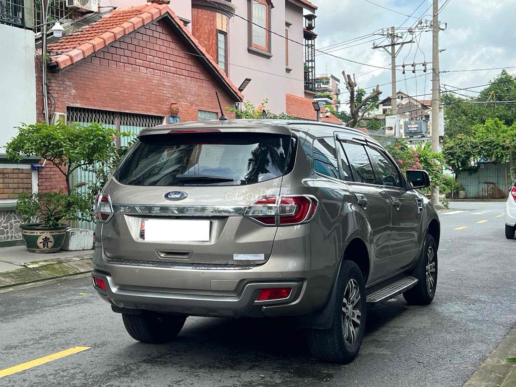 Ford Everest 2018 Trend 2.0L 4x2 AT - 76000 km. Mua bán Ô tô tại Quận Gò Vấp Tp Hồ Chí Minh được đăng bởi Ngô minh Nam hình 5