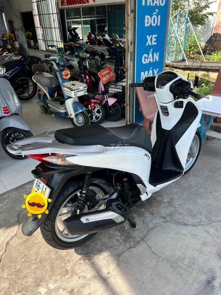 SH 150 2016 khoá Smakey ( trả góp ). Mua bán Xe máy tại Huyện Lai Vung Đồng Tháp được đăng bởi Cửa Hàng Xe Gắn Máy PHONG uy tín hình 2