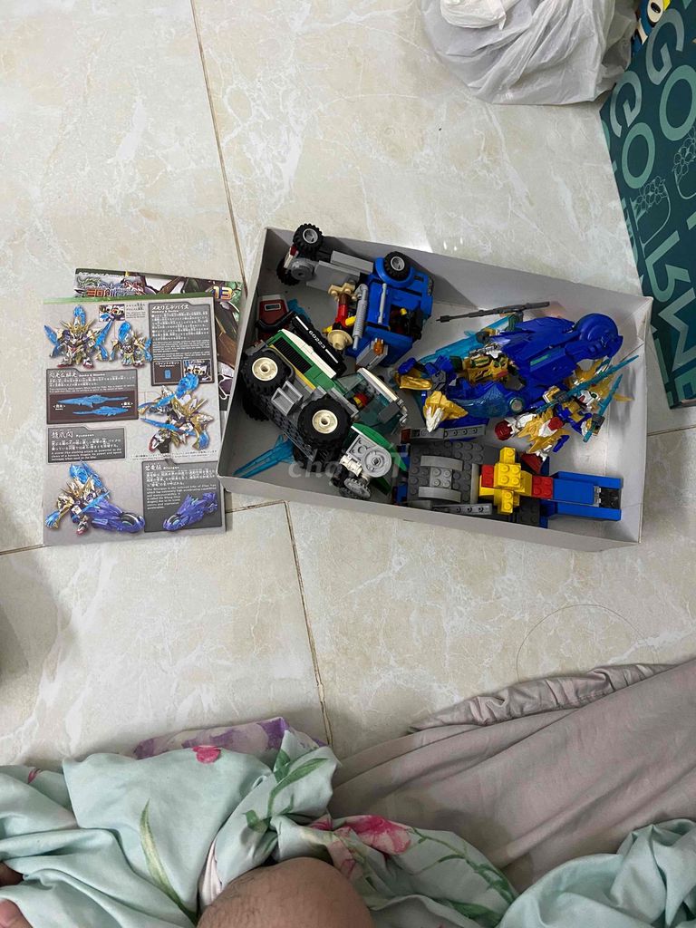 Lego và Gundam (lego harvester và gundam sd). Mua bán Mẹ và bé tại Quận 7 Tp Hồ Chí Minh được đăng bởi joojoo hình 1