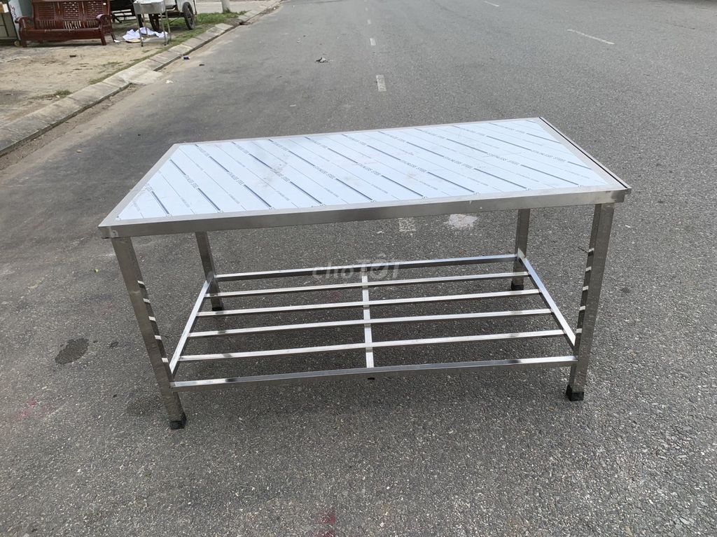kệ  inox 70x135x80 cm Bạc. Mua bán Tủ, kệ gia đình tại Quận Sơn Trà Đà Nẵng được đăng bởi THẾ GIỚI ĐỒ CŨ 349 Hồ Hán Thương Sơn Trà Đà nẵng hình 1