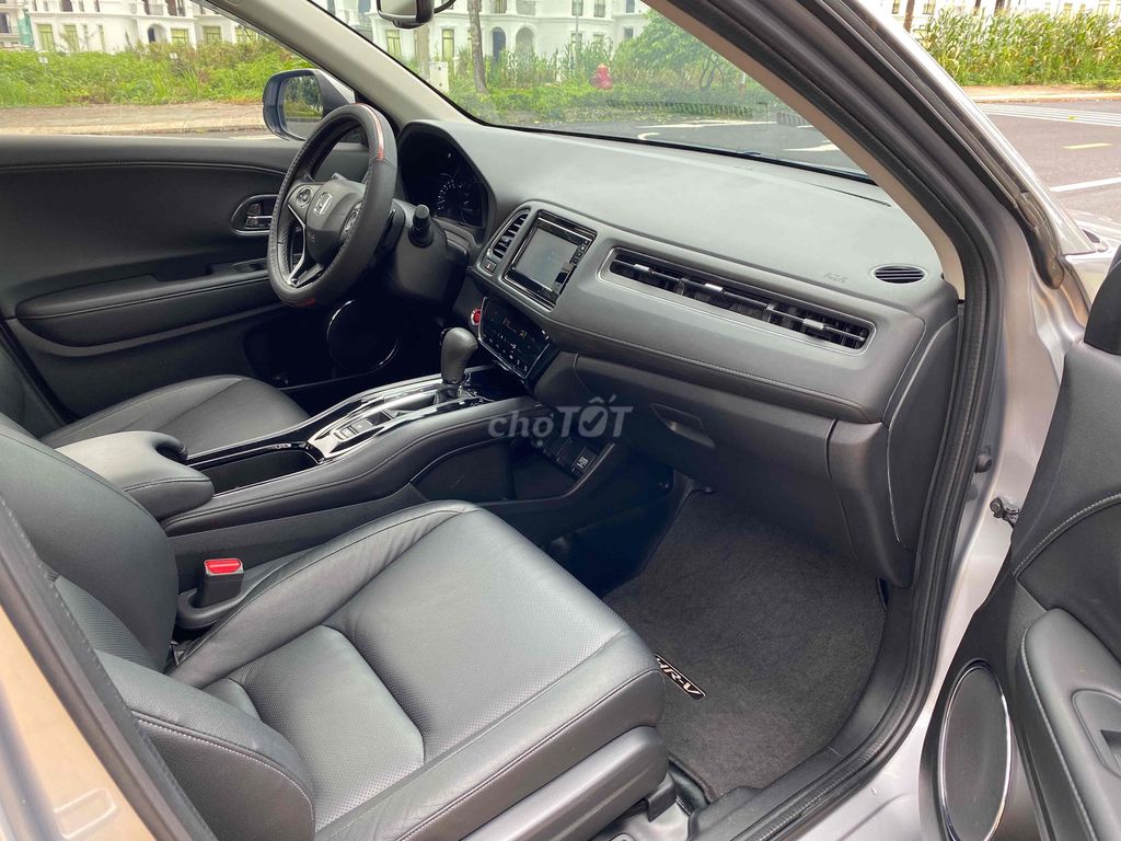 Honda HR-V 2019 HR-V L - 63000 km. Mua bán Ô tô tại Thành phố Buôn Ma Thuột Đắk Lắk được đăng bởi Nguyen dang huy hình 6