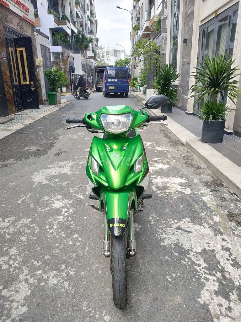 Xe Suzuki Axelo côn tay .bstp xe đẹp máy êm. Mua bán Xe máy tại Quận Gò Vấp Tp Hồ Chí Minh được đăng bởi Huỳnh minh hiệp hình 1