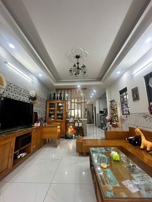 Nhà 6x18m, 4 tầng, KDC Him Lam, P.7, Q.8