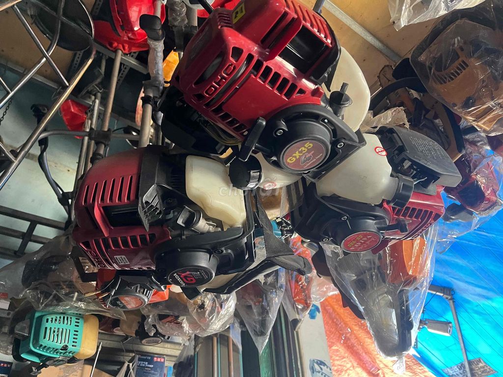 Máy cắt cỏ 4 thì và 2 thì Đỏ. Mua bán Đồ chuyên dụng, Giống nuôi trồng tại Thành phố Biên Hòa Đồng Nai được đăng bởi công luật hình 1