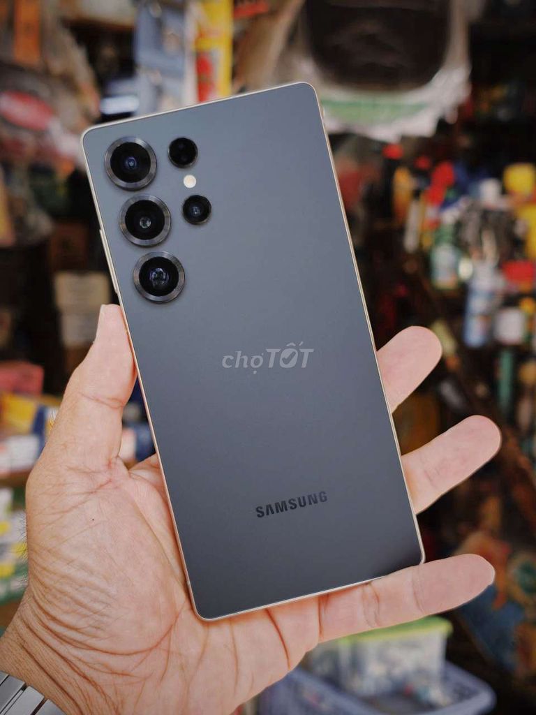 Samsung S25 Ultra Đen 256Gb Fullbox VN BH T08.2026. Mua bán Điện thoại tại Quận 5 Tp Hồ Chí Minh được đăng bởi Trải Nghiệm Phone hình 1