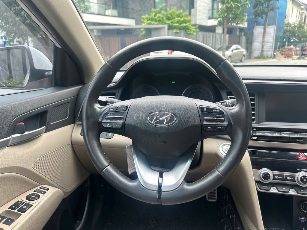 Hyundai Elantra 2021 màu trắng 2.0AT. Mua bán Ô tô tại Quận Gò Vấp Tp Hồ Chí Minh được đăng bởi Thu Hà hình 7