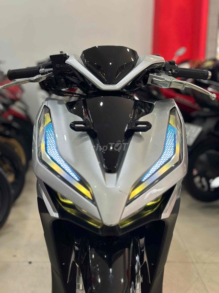 Honda Vario 150/2019.Xe Full Kiểng New.BSTP.. Mua bán Xe máy tại Quận 6 Tp Hồ Chí Minh được đăng bởi Cửa Hàng Xe Máy Hoà Bùi hình 3