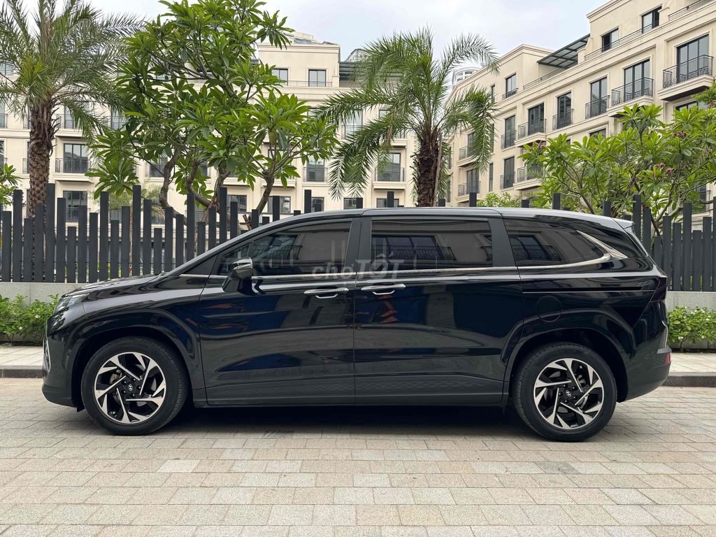 Hyundai Custin 2023 photo 3