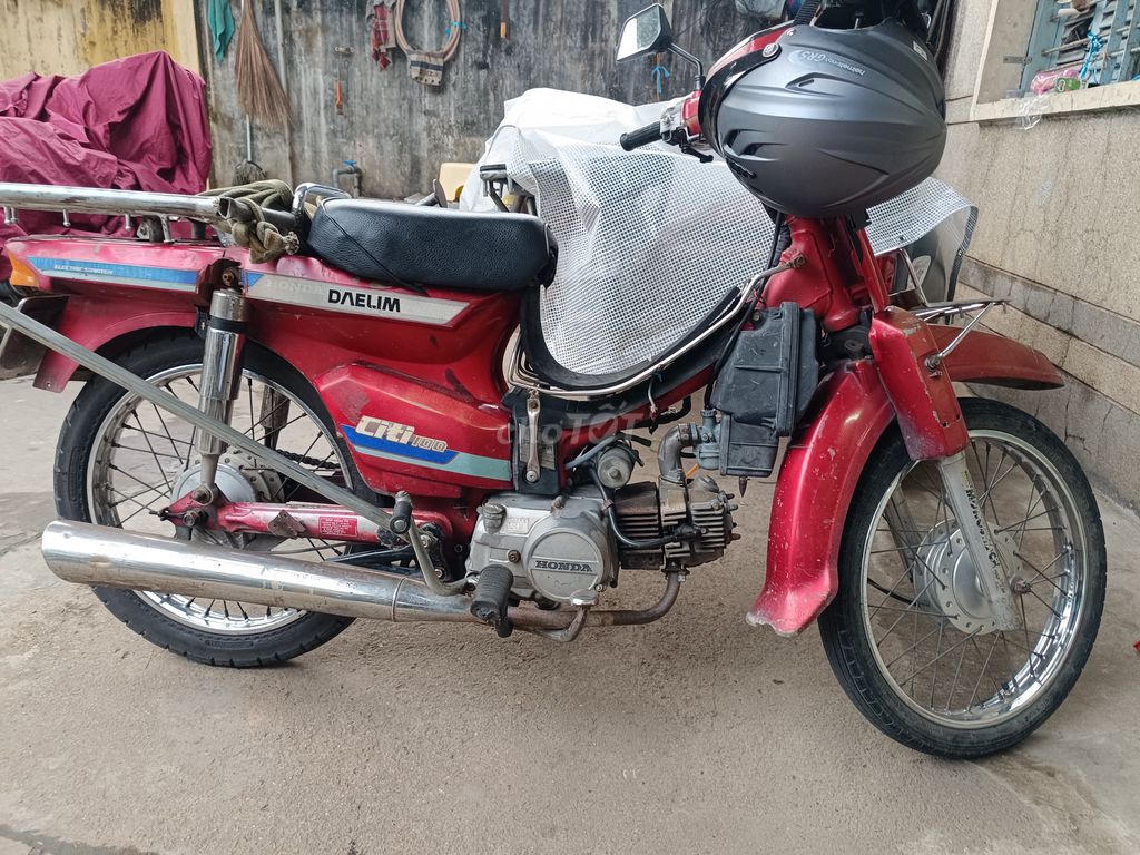 Xe máy Daelim Citi 100 màu đỏ, máy êm. Mua bán Xe máy tại Thành phố Sóc Trăng Sóc Trăng được đăng bởi Hải Âu hình 4