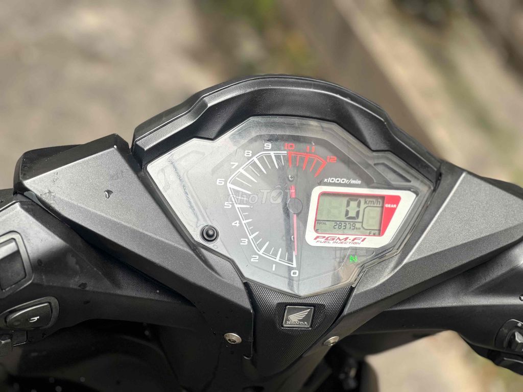 Honda Winner V1 2018 Đen 28379 km. Mua bán Xe máy tại Quận 10 Tp Hồ Chí Minh được đăng bởi Phong Hoàng hình 4