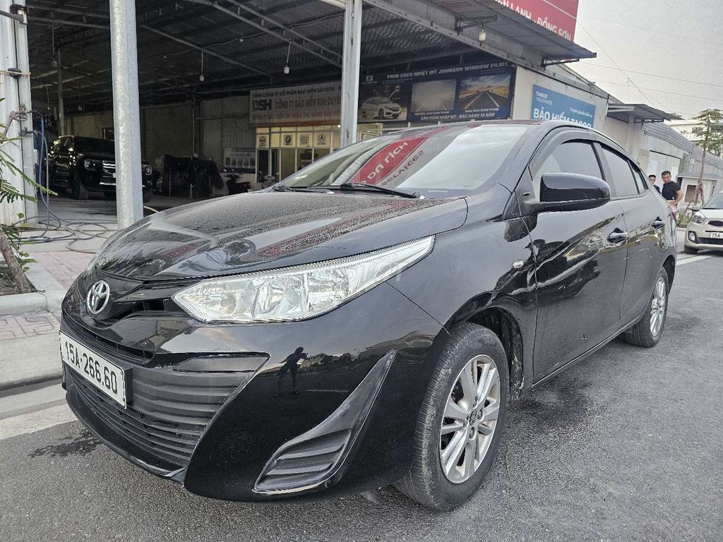 Toyota Vios E, механическая коробка передач, 5 мест, цвет черный