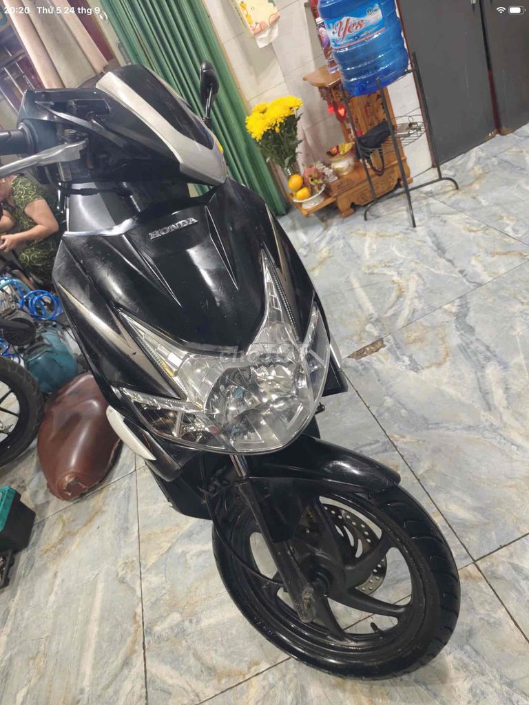Honda Air Blade đời 2010 Fi Đen cho ae chạy grap