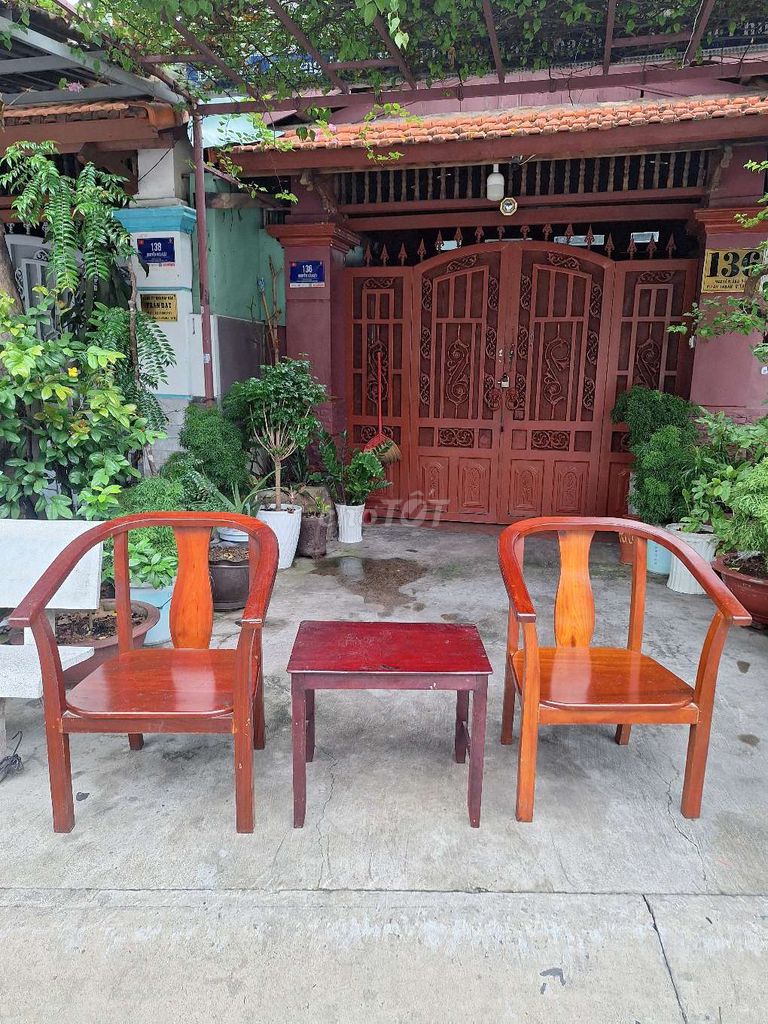 Bộ bàn ghế Gỗ Nâu đỏ Cổ điển Phòng ăn. Mua bán Bàn ghế tại Quận 12 Tp Hồ Chí Minh được đăng bởi Diep Giang hình 1