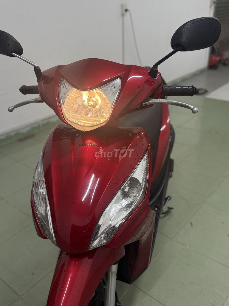 Honda Vision Fi Đỏ. Mua bán Xe máy tại Huyện Trảng Bom Đồng Nai được đăng bởi Trần đình trung  hình 1