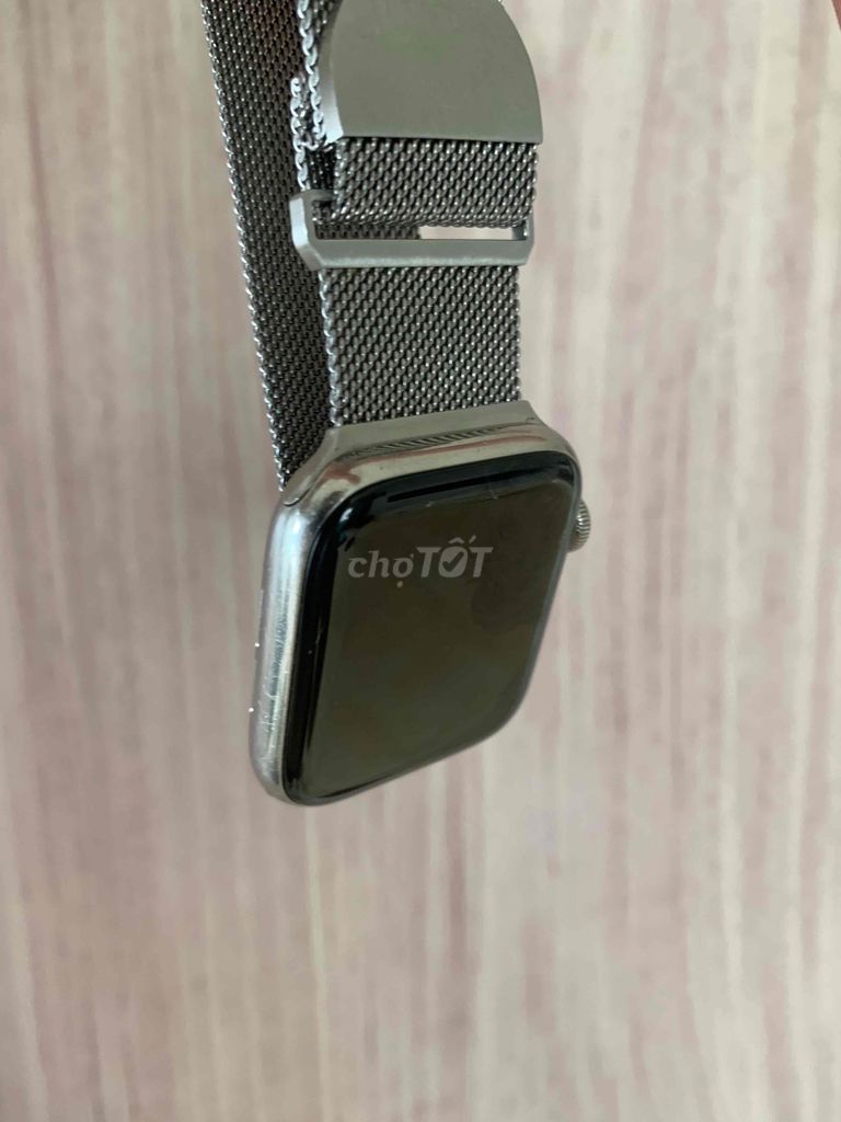 Apple Watch Series 4 44mm Thép Bạc, hàng đẹp, zin