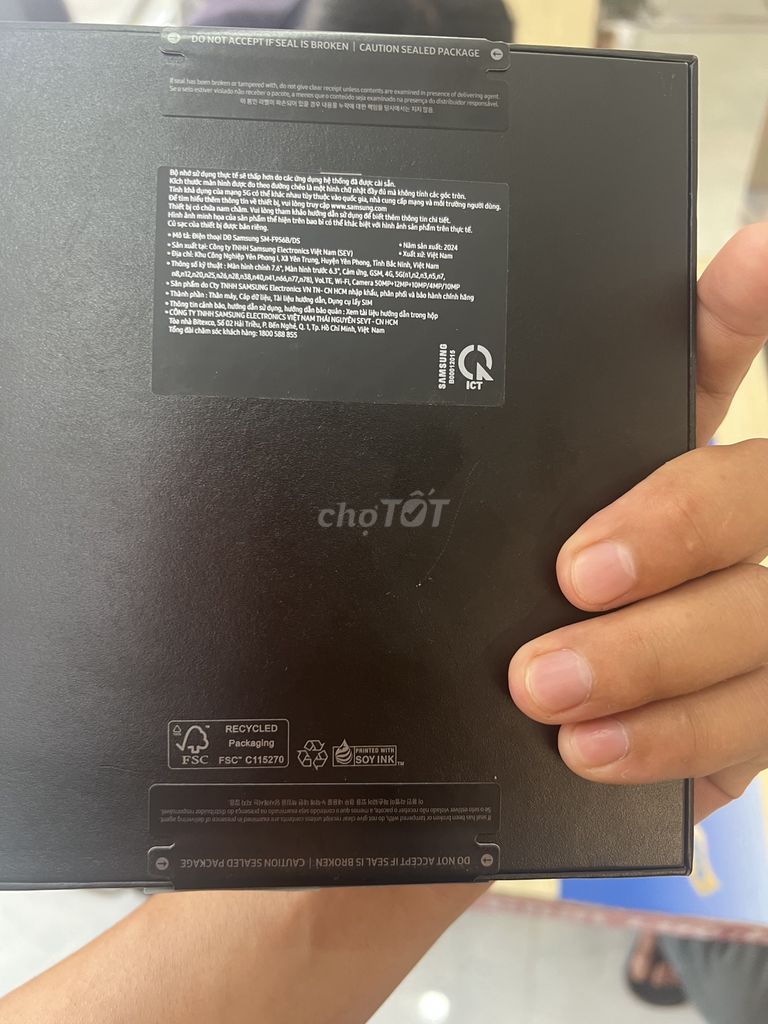 Cần ra 1 em Samsung Galaxy Z Fold 6 màu xám 256Gb. Mua bán Điện thoại tại Thành phố Sa Đéc Đồng Tháp được đăng bởi Phuc Thien hình 3