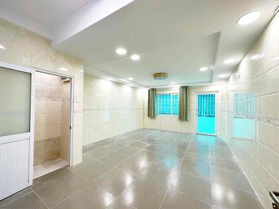 PHÒNG TRỌ GIÁ RẺ TẦNG TRỆT gần BX Q8 sẵn máy lạnh,bếp - Đường số 10