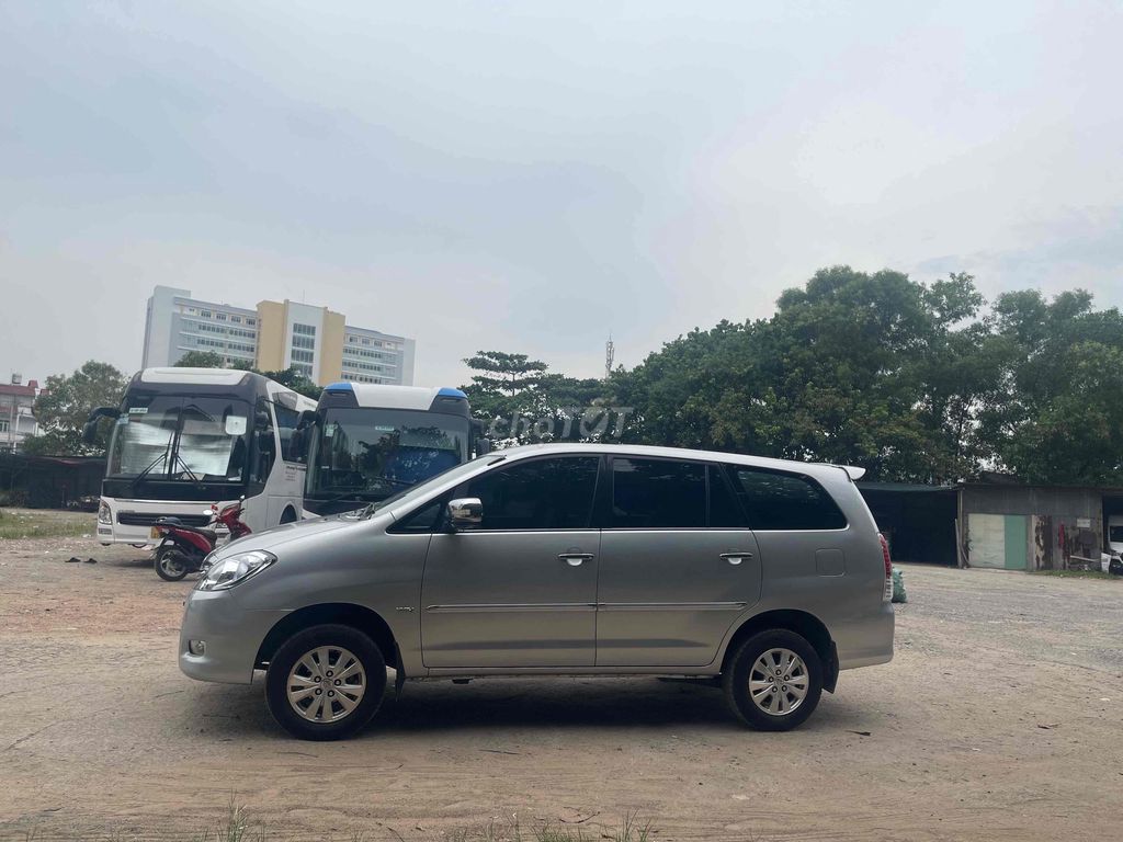 Bán Innova 2009 số tự động nhà đi. Mua bán Ô tô tại Quận 8 Tp Hồ Chí Minh được đăng bởi Ngô Anh hình 1