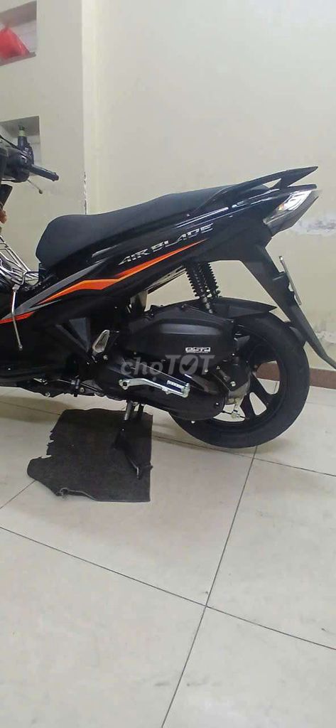 Honda Air Blade 125 2015 Đen. Mua bán Xe máy tại Quận 4 Tp Hồ Chí Minh được đăng bởi Tùng Đình Toại  hình 1