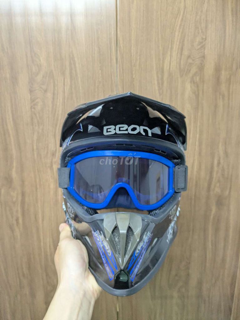 Nón bảo hiểm BEON Cào cào L. Mua bán Phụ kiện thời trang khác tại Huyện Nhơn Trạch Đồng Nai được đăng bởi Tiến Phát hình 1