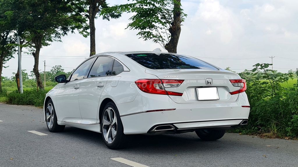 Honda Accord 2022 1.5 Turbo - 31000 km. Mua bán Ô tô tại Quận Cầu Giấy Hà Nội được đăng bởi ĐẶNG QUANG HUY hình 6