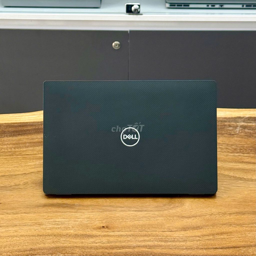 DELL 7410.I7 10610U, RAM 16G-256G-14IN FHD. BH 6T. Mua bán Laptop tại Thành phố Thủ Dầu Một Bình Dương được đăng bởi Hùng hình 1