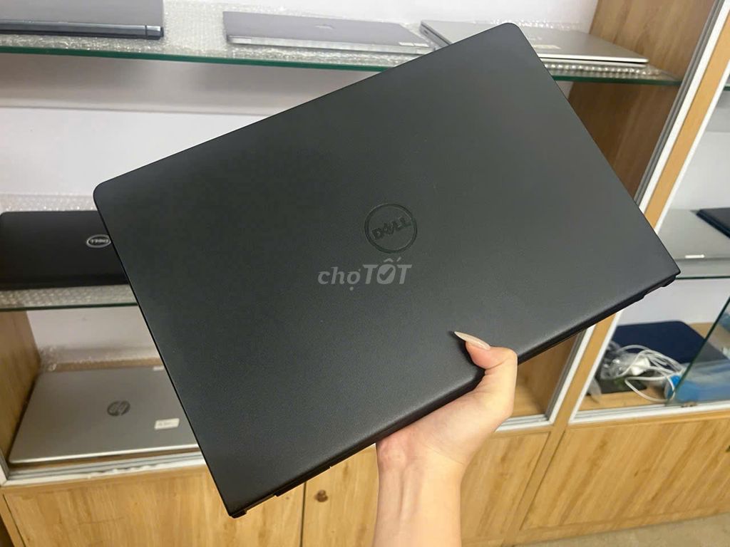 Dell Inspiron 3576 i5-8th||256|AMD