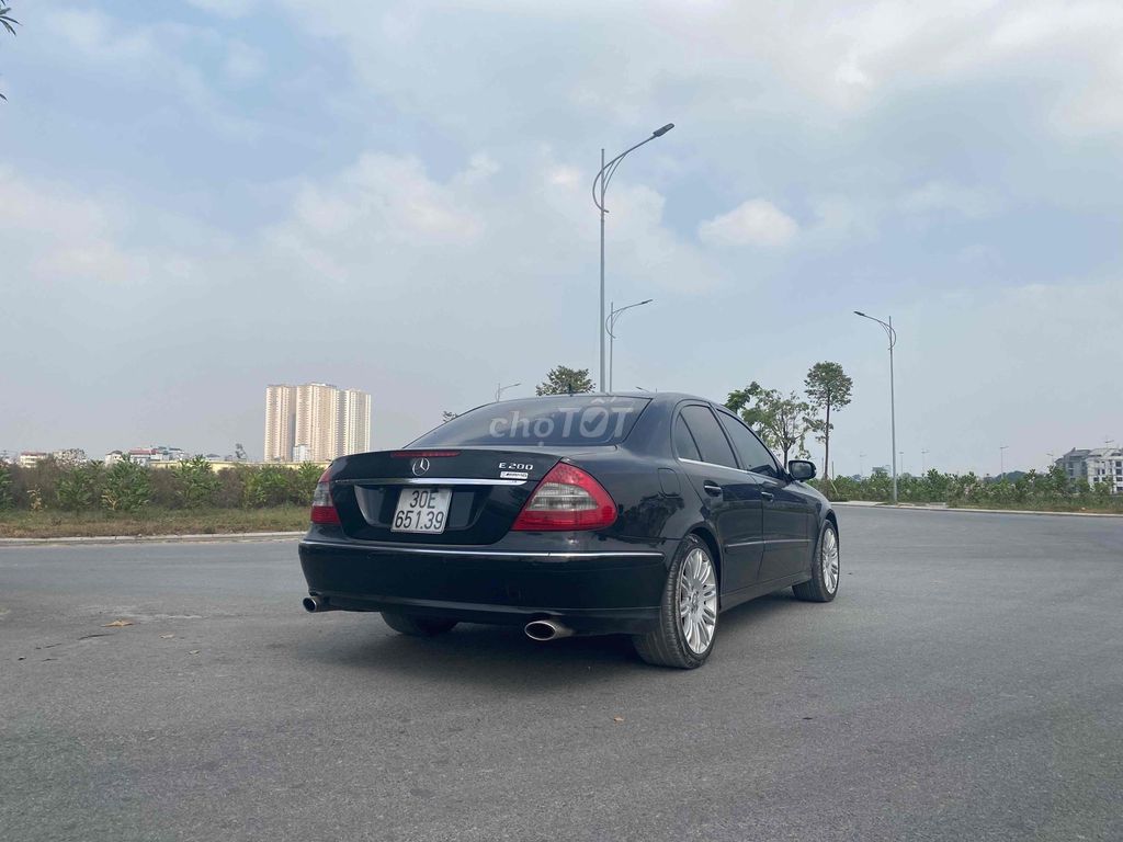 Mercedes Benz E Class 2008 E200K