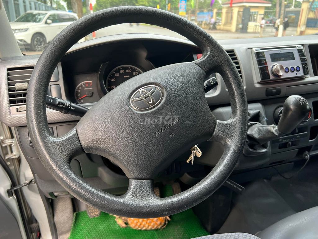 Toyota Hiace Super Wagon 2012 Xám. Mua bán Ô tô tại Quận Gò Vấp Tp Hồ Chí Minh được đăng bởi Quang hình 6