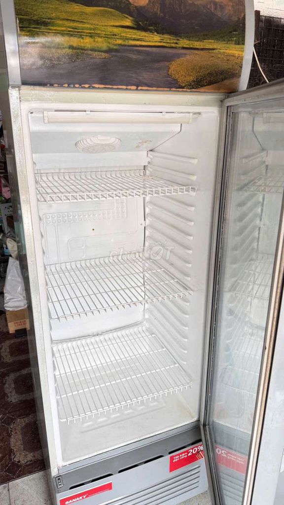 thanh lý gấp tủ mát sanaky 300l. Mua bán Tủ lạnh tại Quận 12 Tp Hồ Chí Minh được đăng bởi Bích Phượng hình 1