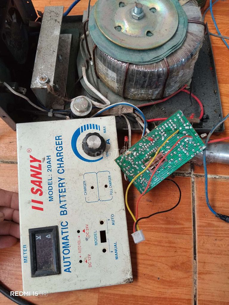 Sạc ắc quy II SANLY 20AH Hư mạch. Mua bán Đồ chuyên dụng, Giống nuôi trồng tại Huyện Củ Chi Tp Hồ Chí Minh được đăng bởi Nguyệt Vũ hình 1