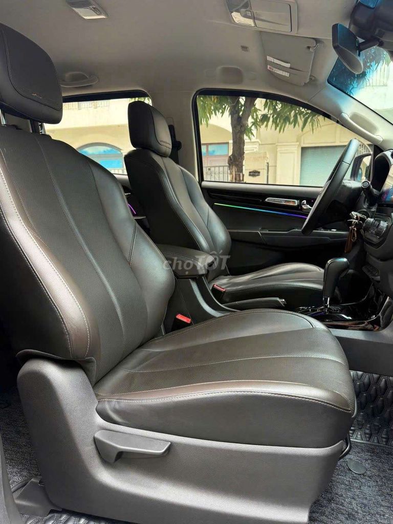 Chevrolet Colorado 2017 High Country 2.8L 4x4. Mua bán Ô tô tại Quận Gò Vấp Tp Hồ Chí Minh được đăng bởi PHẠM VIỆT hình 7