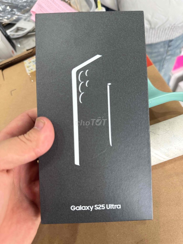 Samsung Galaxy S25 Ultra 256GB Mới. Mua bán Điện thoại tại Huyện Thanh Trì Hà Nội được đăng bởi chu  hình 1
