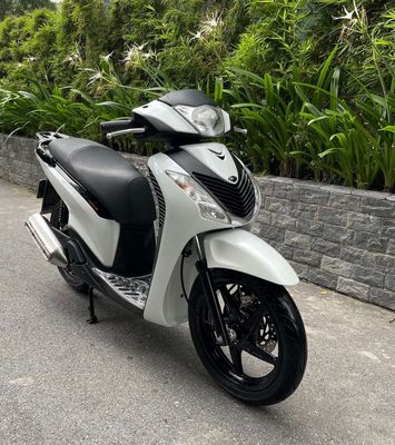 Honda SH 150i 150cc Phun xăng điện tử màu trắng