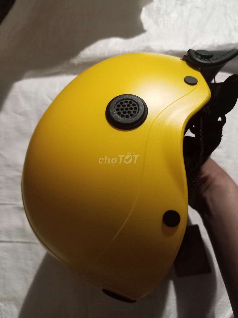 Mũ bảo hiểm Nón Sơn Vàng size M. Mua bán Phụ kiện thời trang khác tại Thành phố Bến Tre Bến Tre được đăng bởi Chương hình 1
