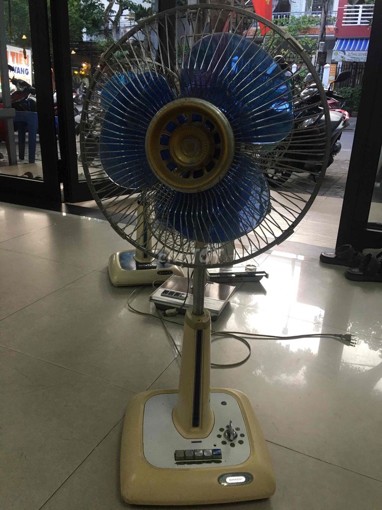 Quạt Sharp lửng PJ-305ZW nội địa Nhật. Mua bán Quạt tại Quận Hải Châu Đà Nẵng được đăng bởi Sơn hình 1