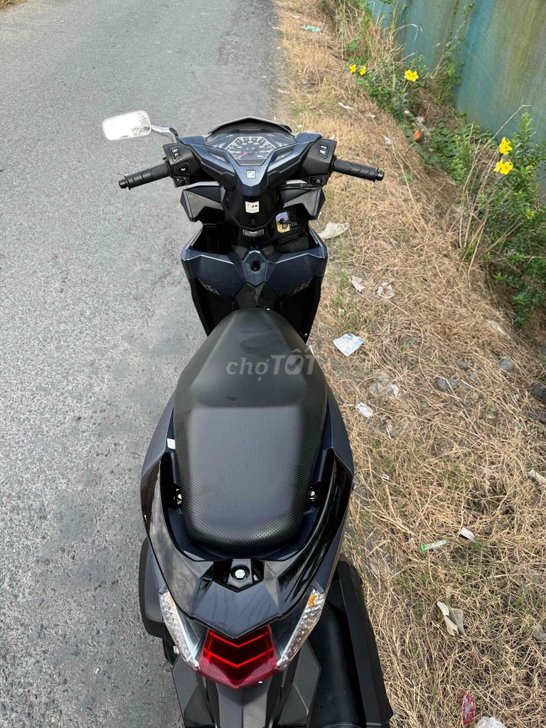 Honda Vario 125 màu Xám. Mua bán Xe máy tại Huyện Thới Lai Cần Thơ được đăng bởi Sang hình 3