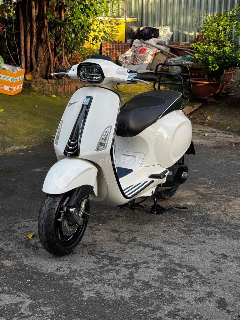 Piaggio Vespa 125 ABS 2019 Trắng đẹp keng