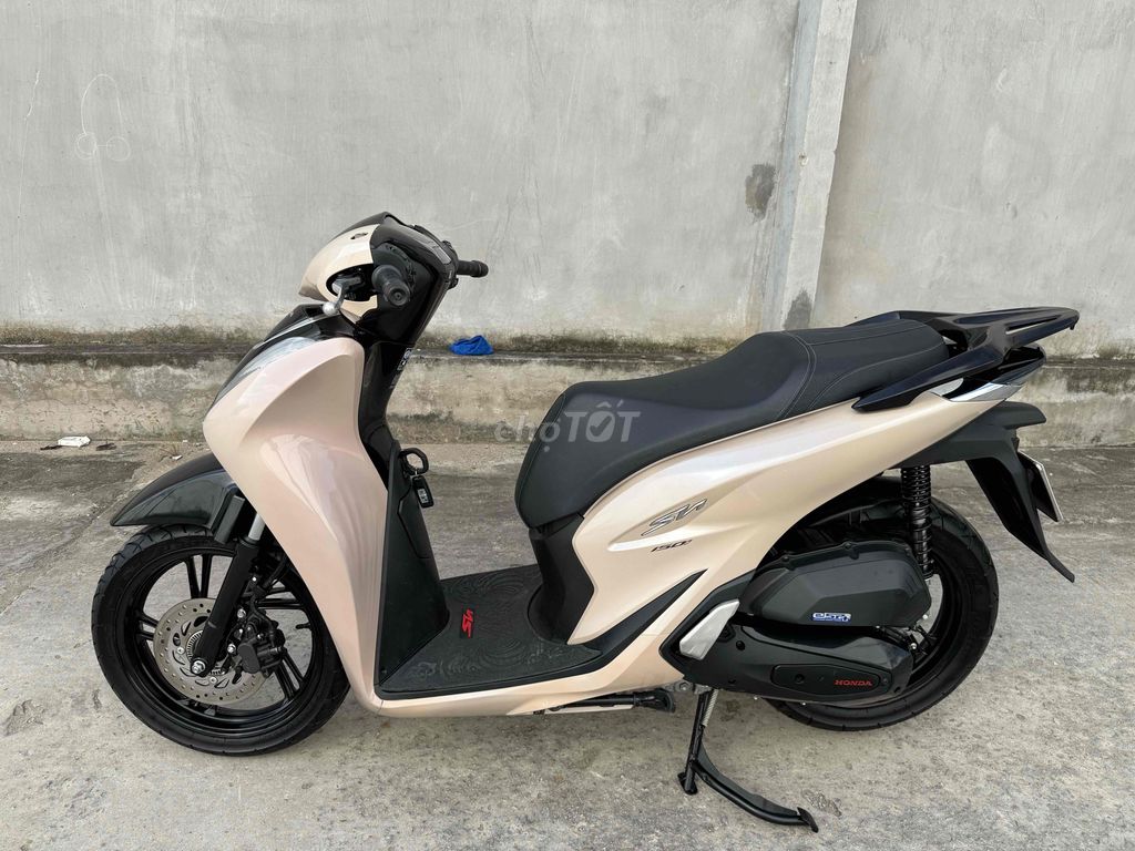 Sh 150 abs 2022 bản độ hãng như mới.. Mua bán Xe máy tại Quận Ô Môn Cần Thơ được đăng bởi Trần Tùng hình 7