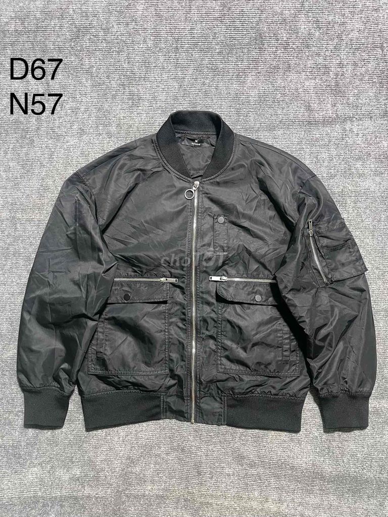 Bomber túi hộp siêu chất. Mua bán Quần áo tại Thành phố Cao Lãnh Đồng Tháp được đăng bởi Chill 2Hand hình 1